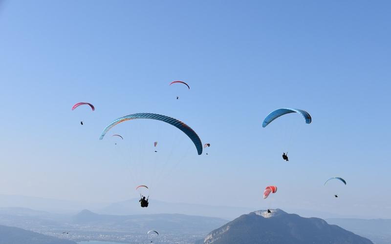 The 5 best spots in Bali for paragliding tours