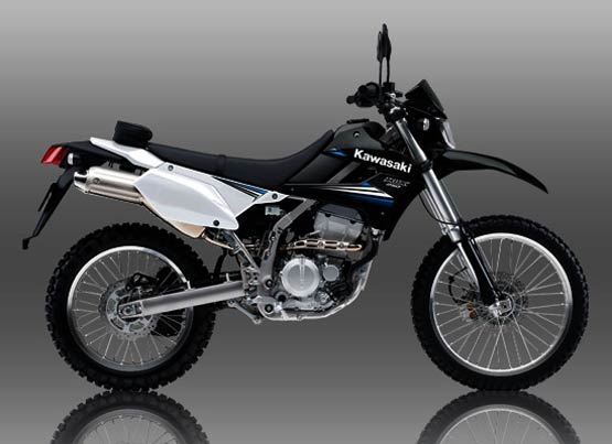 Motor Bike Rentals, KLX 250 for a Strong Dirt Bike Addict, best driver and best tour in Bali - Duniabooking